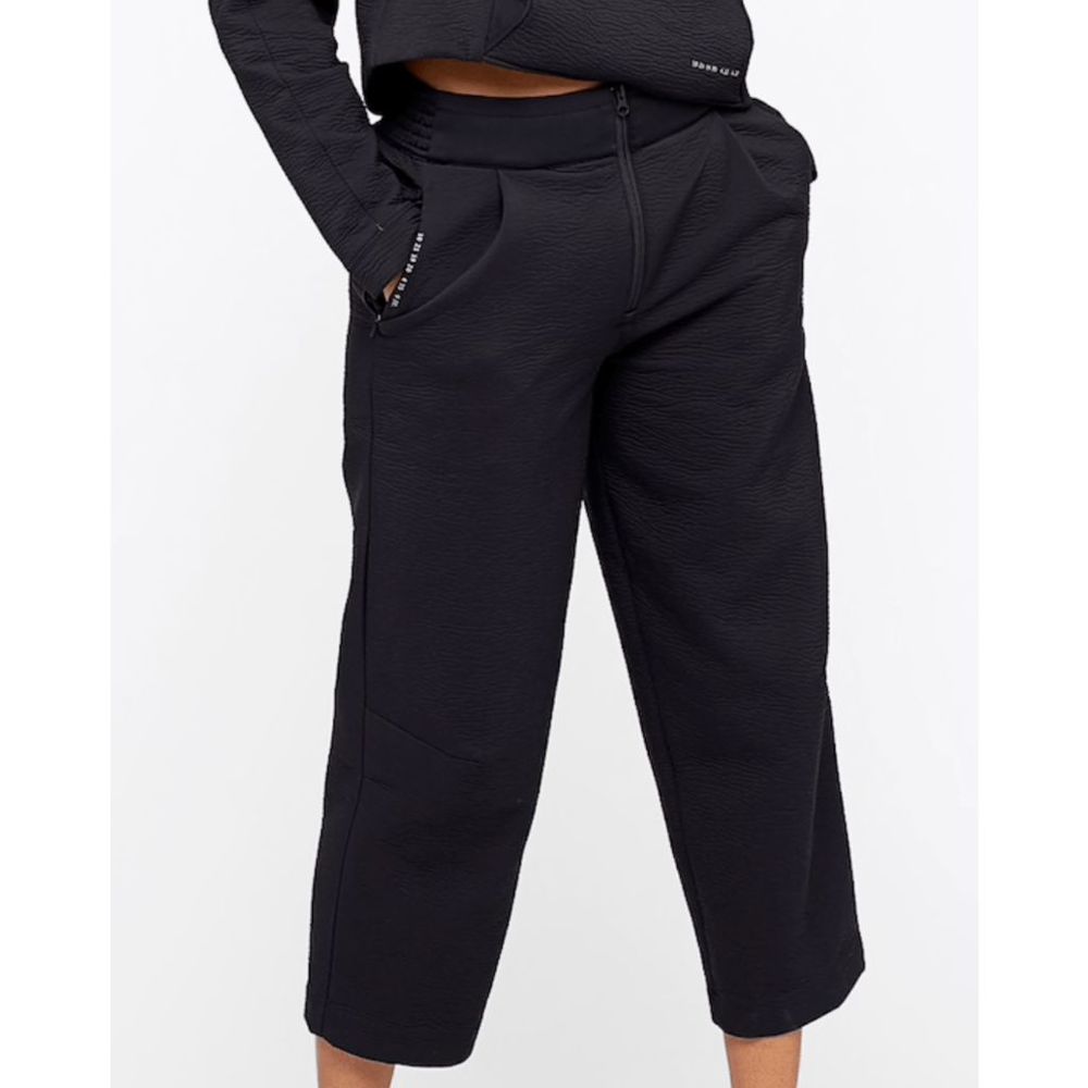 NEW Women's XL NIKE Tech Pack Woven Sneaker Pants Black AJ6031-010